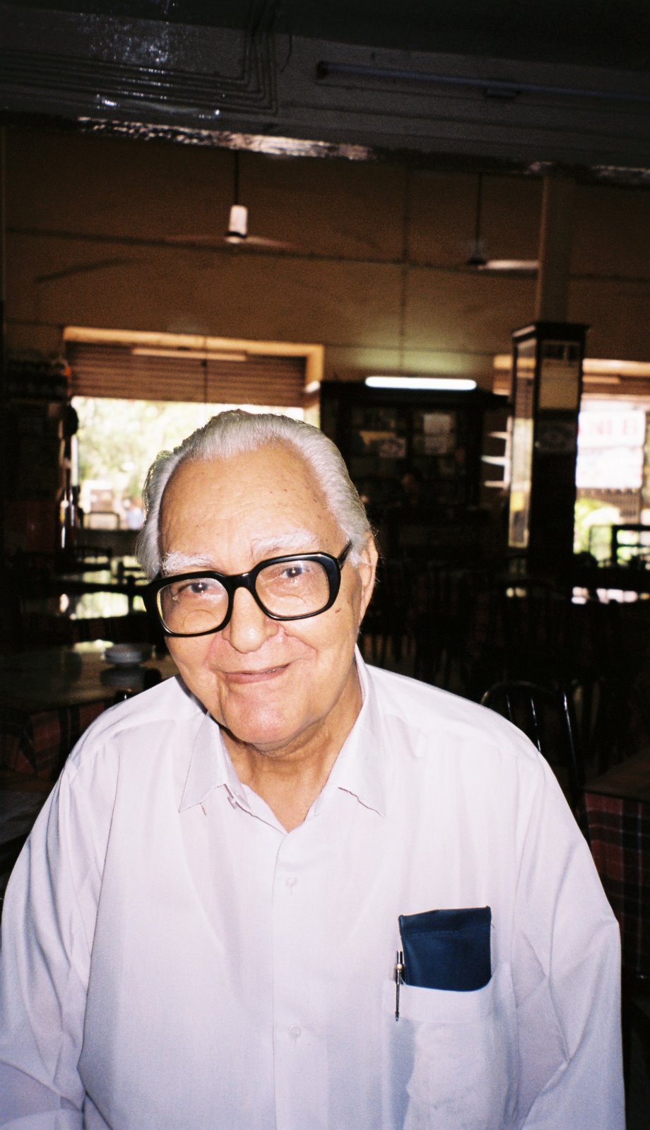 [F1030016jj.JPG]