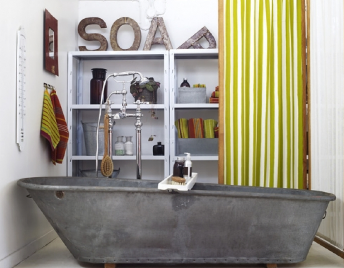 salvagesource Vintage Galvanized Bathtub