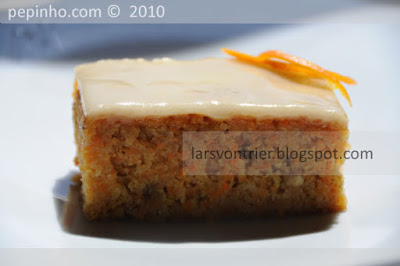 Pastel de zanahoria y naranja