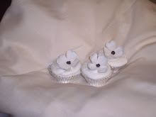 Dogwood Cupcakes