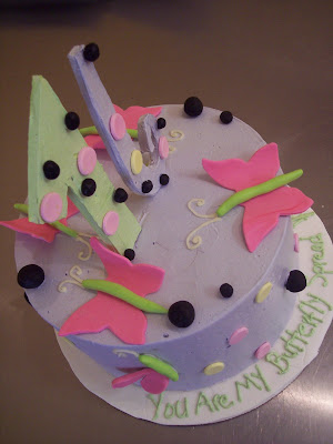 Sweet Birthday Cakes  Girls on Cake For A Teenage Girl Who Loves Butterflies And Who Her Mom Seems To