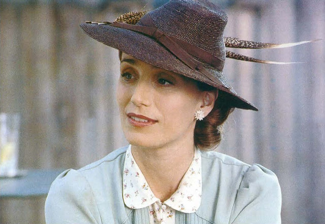 Mums the word Define Mums the word at Dictionarycom