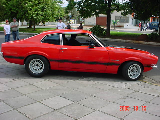 Maverick V8 1978vermelho lindo tem 4 e 6 cilindros