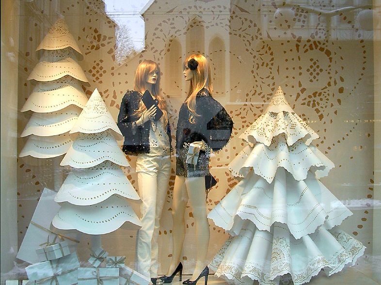 Black*Eiffel: Christmas Window Displays 2010