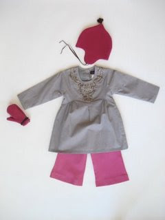 nonchalant mom little girl's ensemble | simple pretty