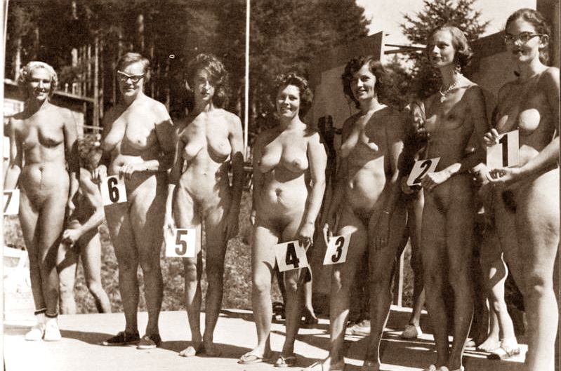 Family nudist contest