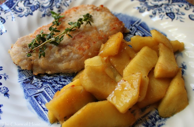 The Charm of Home ThymeSauteed Pork Chops with Apple Slices