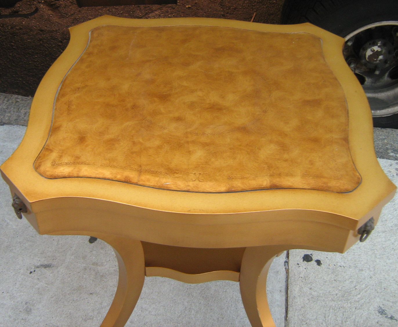 [gold+end+table+top.JPG]