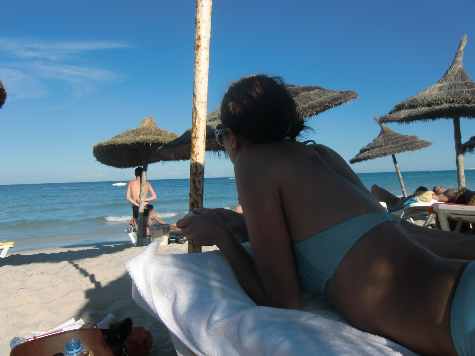 två killar dejtar samma tjej film