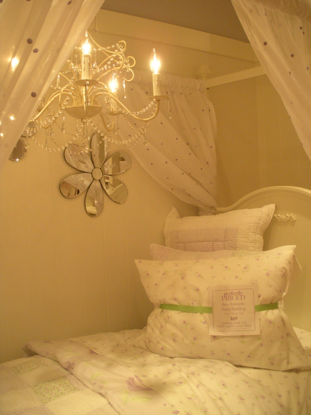 Mama Without Borders Kids' rooms, Pottery Barn style on a budget