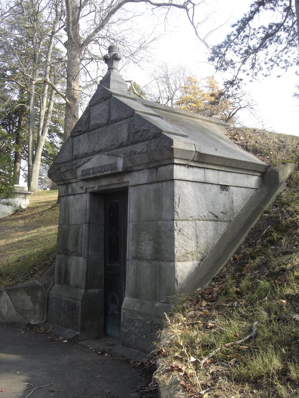 A Morbid Fascination Woodlawn Cemetery, Toledo, Ohio