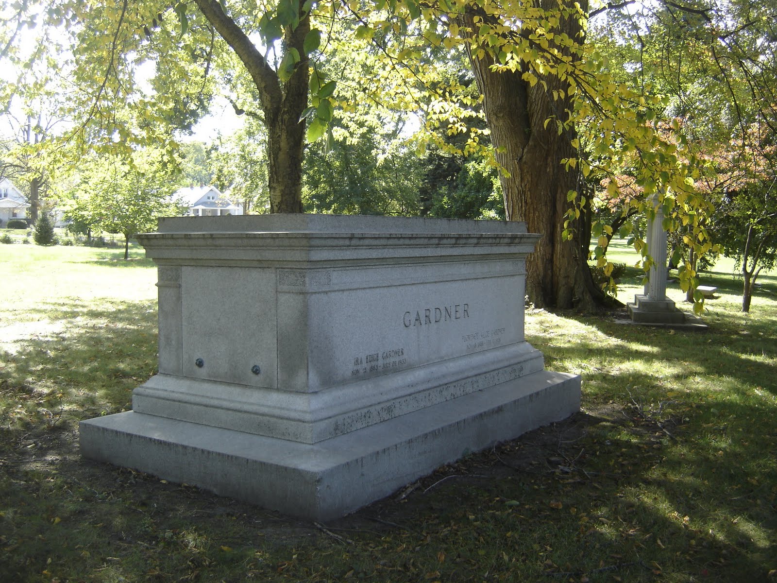 A Morbid Fascination Woodlawn Cemetery, Toledo, Ohio