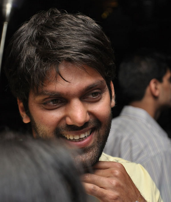 Actor Arya Hairstyle