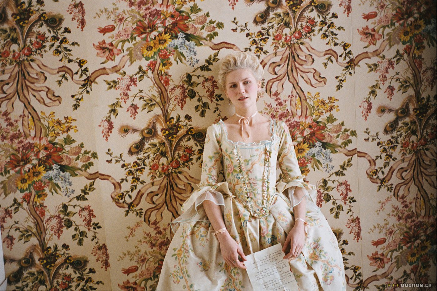 [marie_antoinette_screen2_large.jpg]