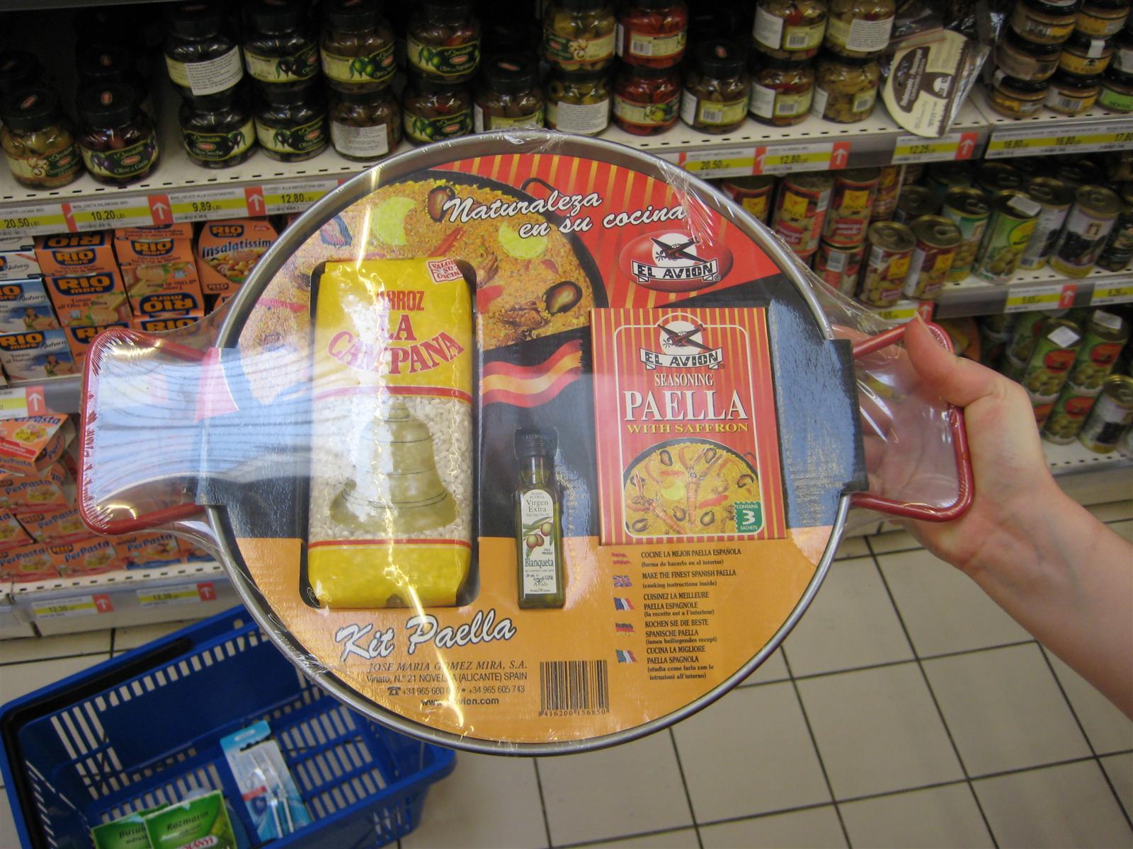 [paellakit.JPG]