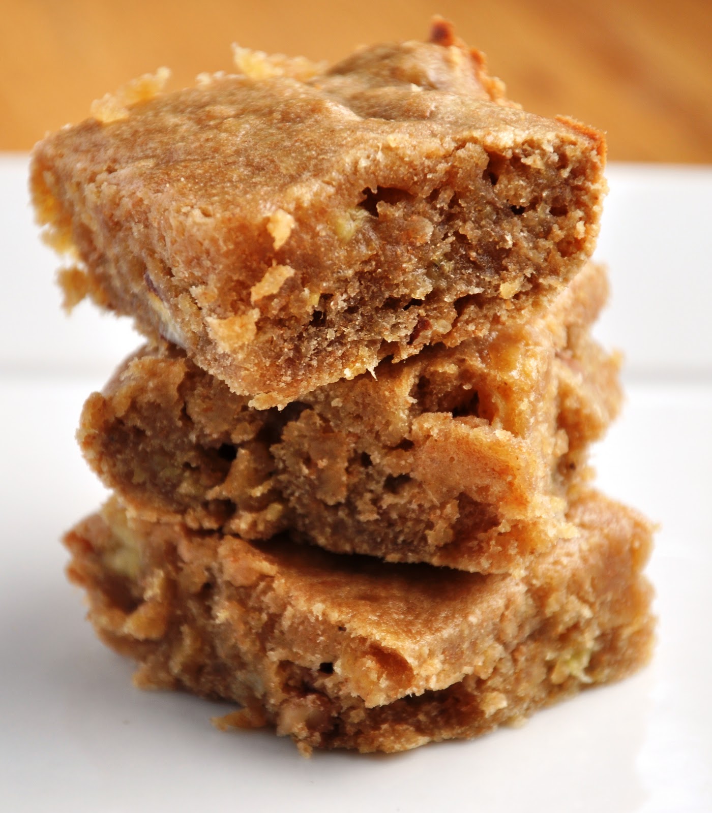 Gooey & Delicious Banana Blondies (Reduced Fat & 139 Calories) Honey