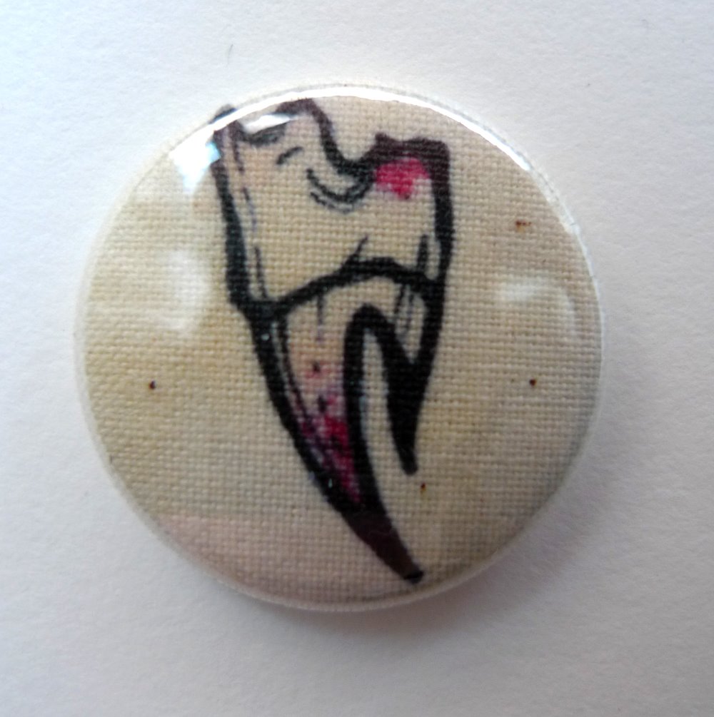 [teeth_button_5.jpg]