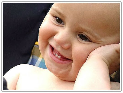 Funny baby smiling pics