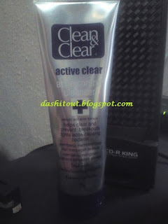 dashing out my life: Johnson & Johnson Active Clear Acne Control Cleanser