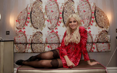 Pixie Lott Wallpaper
