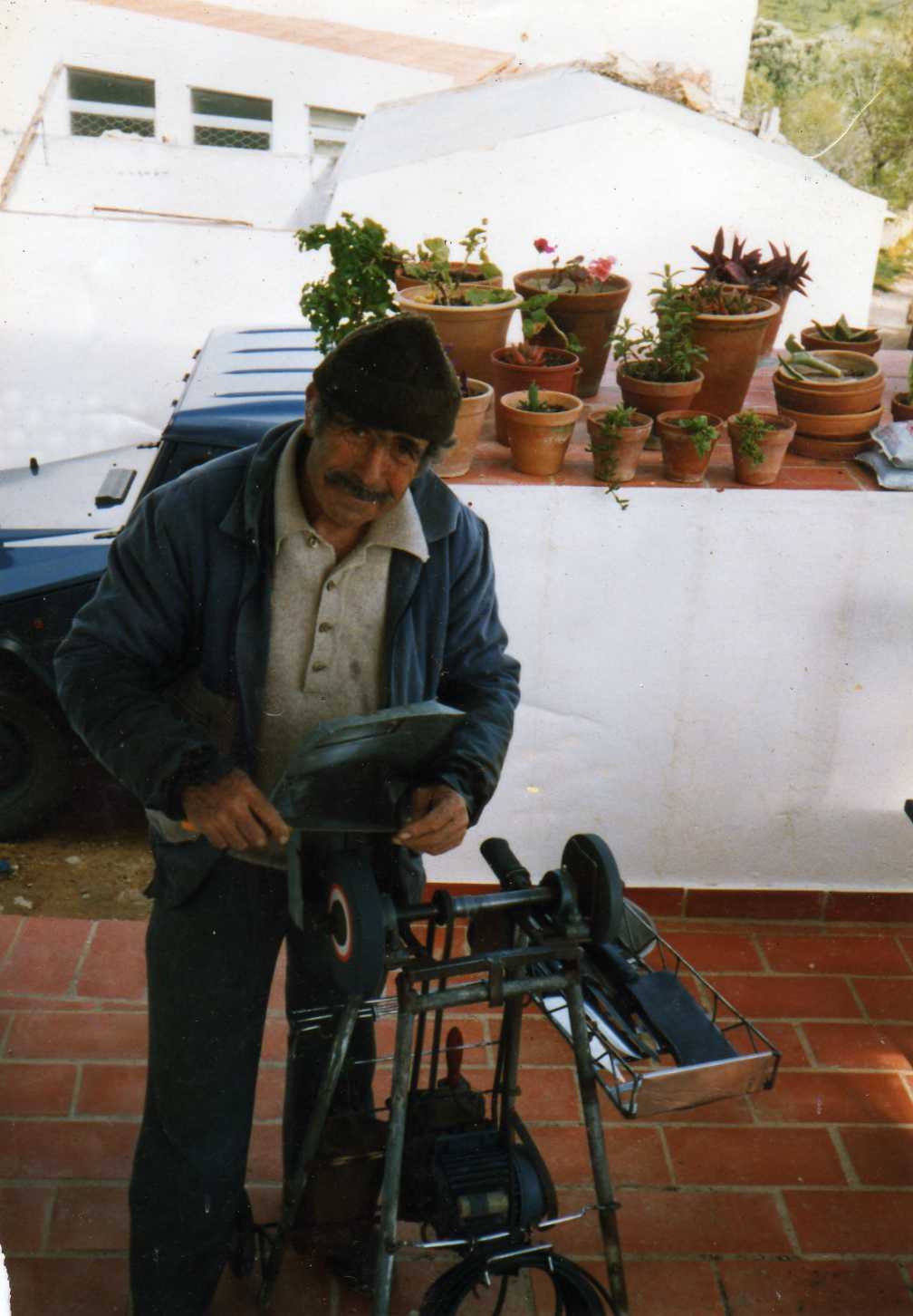 [img003.jpg]