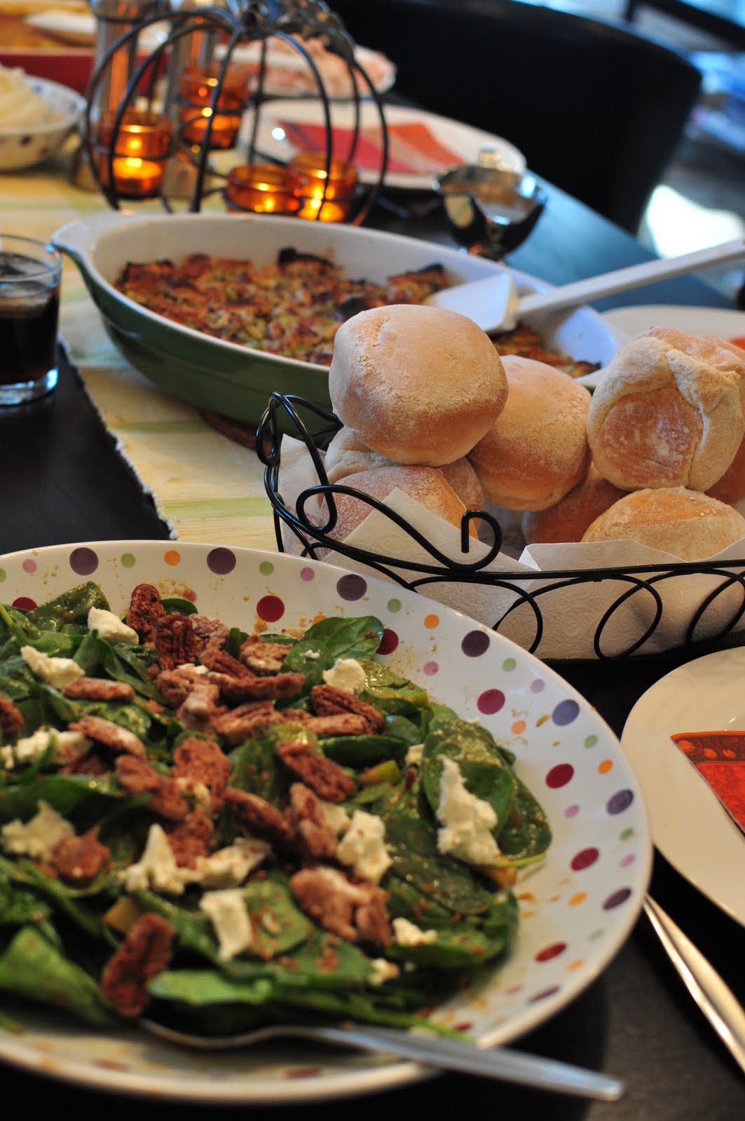 Joie Patisserie Salad with Pears, Candied Pecans and Goat Cheese