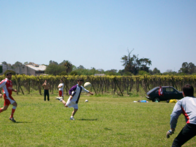 FIFI ACOMODANDO EL CUERPO PA DARLE...