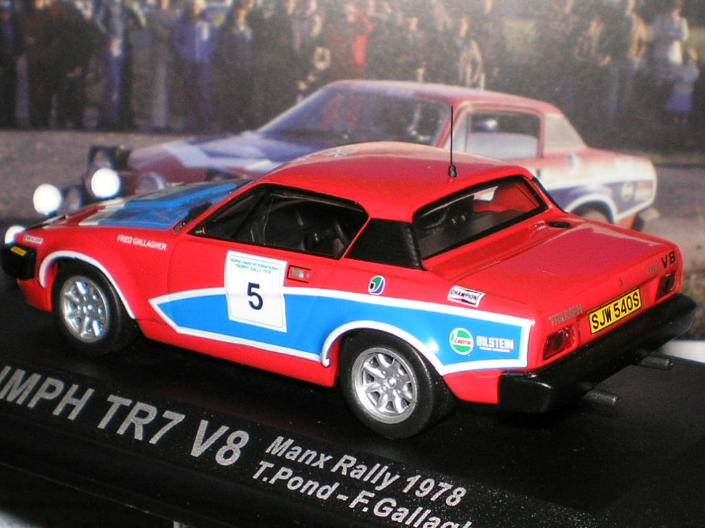 [TriumphTR7b.JPG]