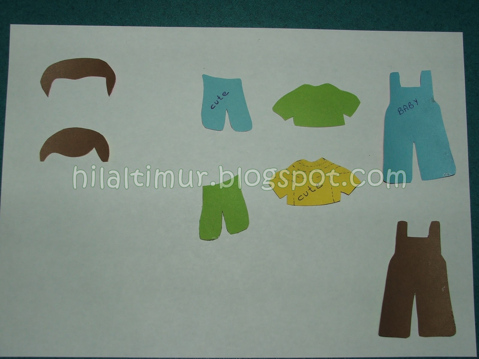 Oyuncak Dükkanı Bebek Giydirme Aktivite Kitabı Saç