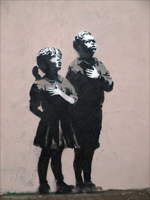 பேங்க்ஸி--வரைந்த "தெருவோர ஓவியங்கள்" - அட்டகாசமான ஓவியங்கள்... - Page 4 Banksy+Street+Art+Photos+%2838%29