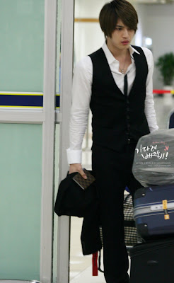 [Pic][23.06.10] Jaejoong at Gimpo airport Hot+%283%29