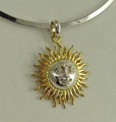 CupCakes and CrabLegs: Sergio Bustamante