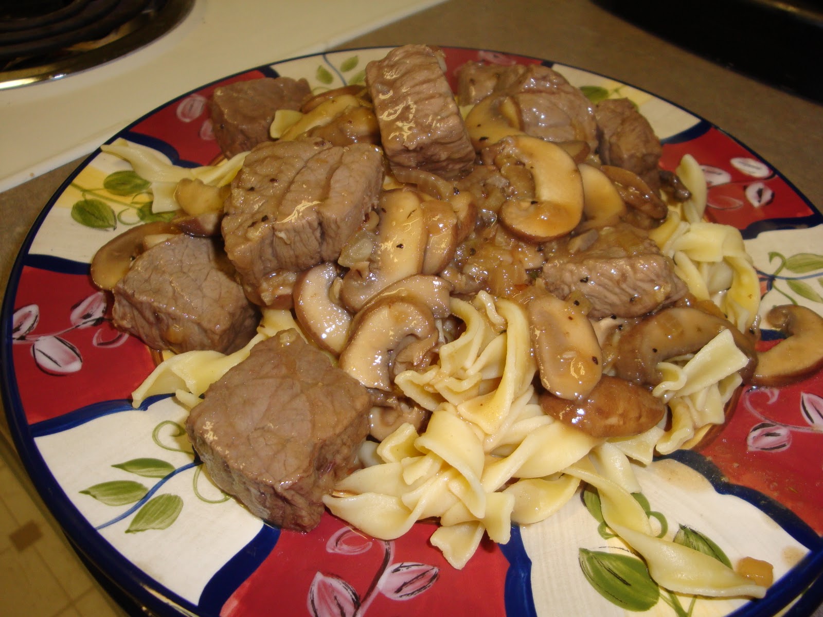 Steak Tips with Peppered Mushroom Sauce
