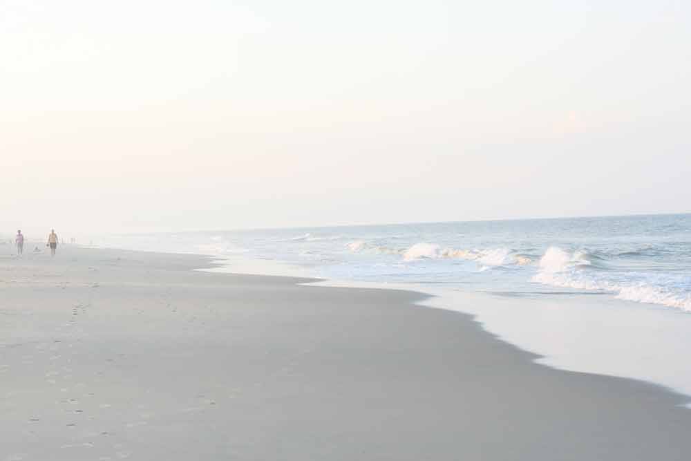 [beach.jpg]