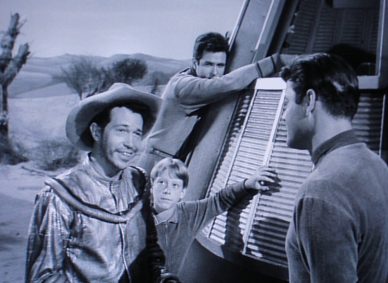 [oates+&+co.JPG]