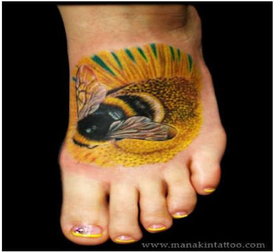 simple tattoo designs on feet