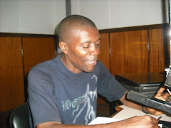 Jornalista, da Rádio Nacional de S.Tomé