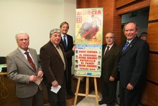 [PRESENT+CARTEL+21.02.10.JPG]