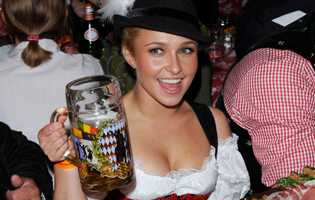 oktoberfest_german_girls_8.jpg