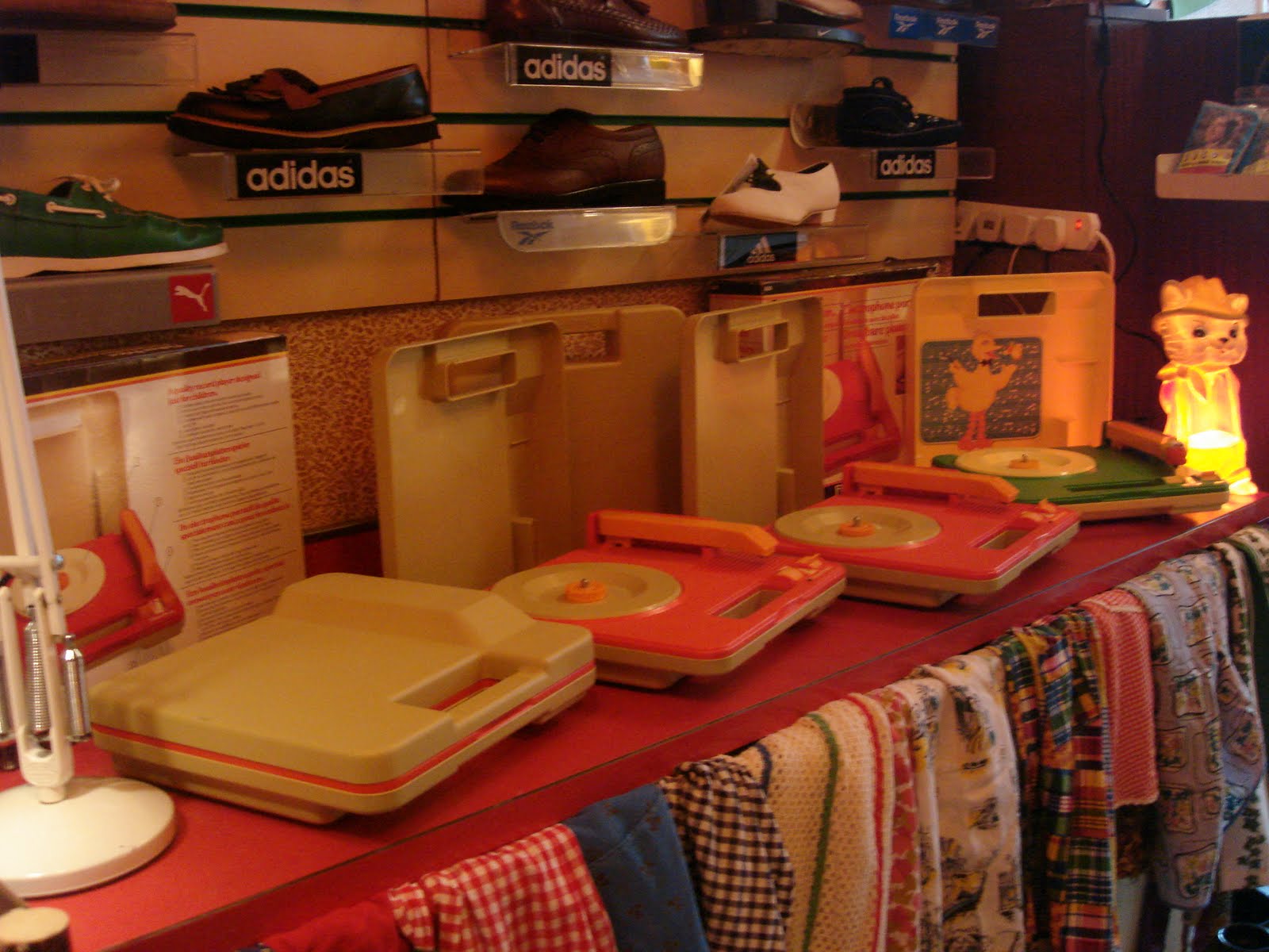 1983 fisher price record player