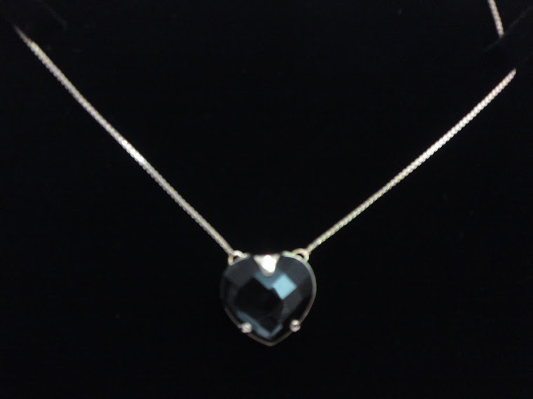 Colar coração cristal fendi