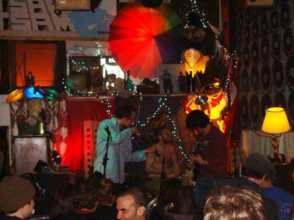 [goodbye_blue_skeleton_breath_monday.jpg]