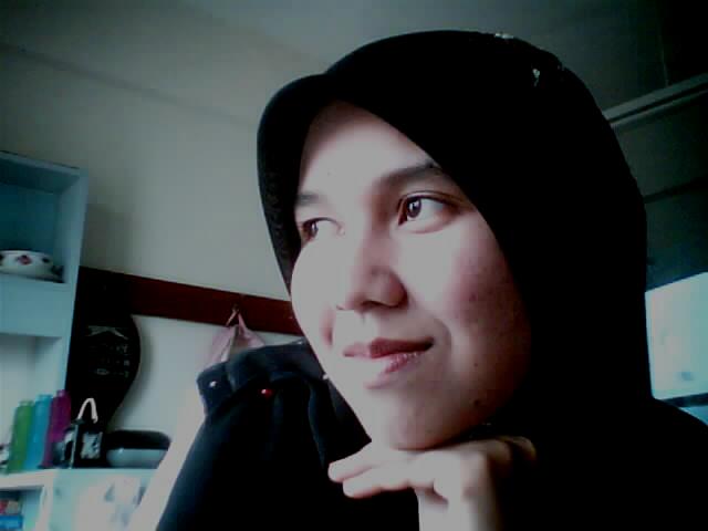 sinaran bintang-bintang menyinari hidupku namun