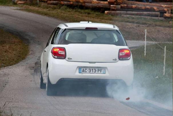 [Citroen-DS3-R3-Rally-8.JPG]