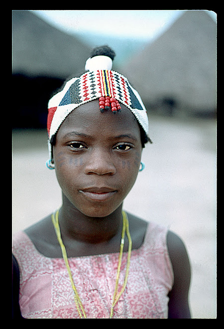 Bundu girl at Sokurella (near Bintimani)