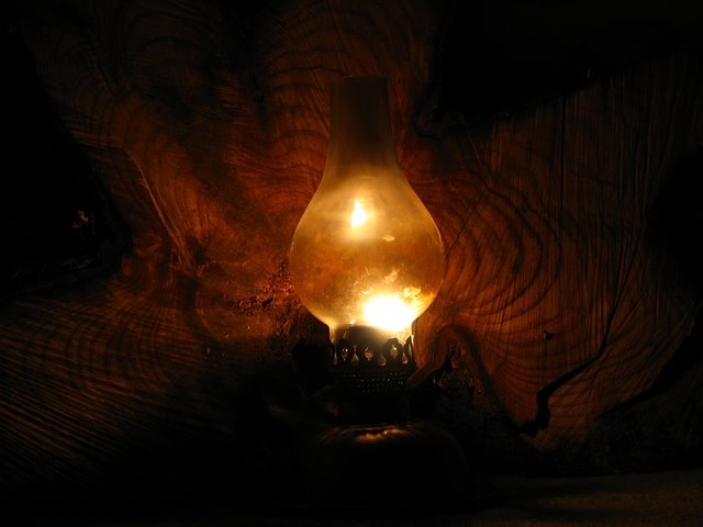 [Oil_lamp.jpg]