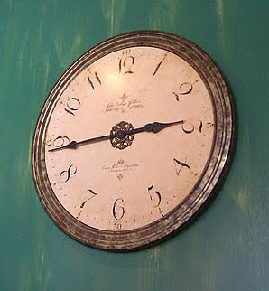 Large clock on the wall of Side Street Cafe