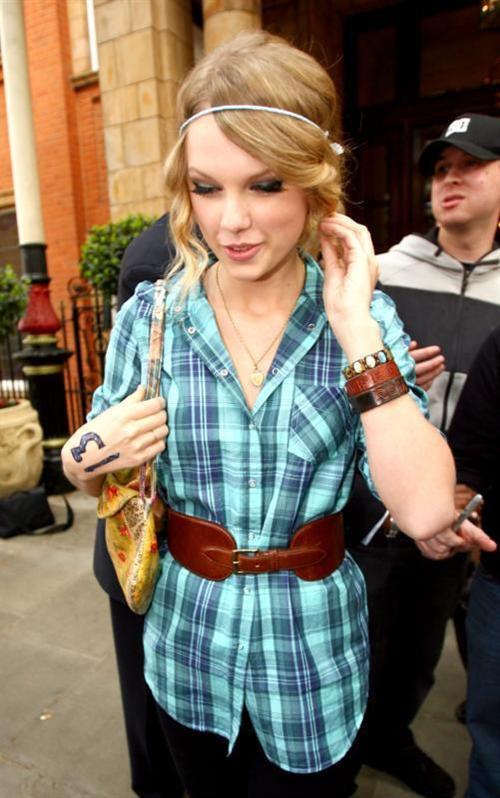 Taylor Swift Style. Taylor Swift#39;s bad hair day