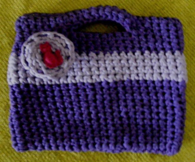 Carteira Lilás com gatinho cor-de-rosa