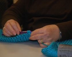 [LadyCrocheting.jpg]